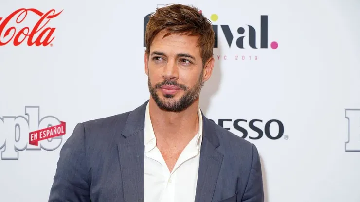 El actor comparte créditos con celebridades como Rodolfo Salas