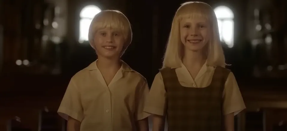 Tin y Tina siguen encantando y aterrorizando a la audiencia. Imagen: @TrailersInSpanish.