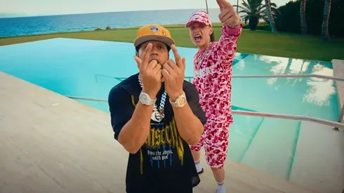 El tema más reciente de Peso Pluma trae una colaboración con El Alfa, figura del género urbano.