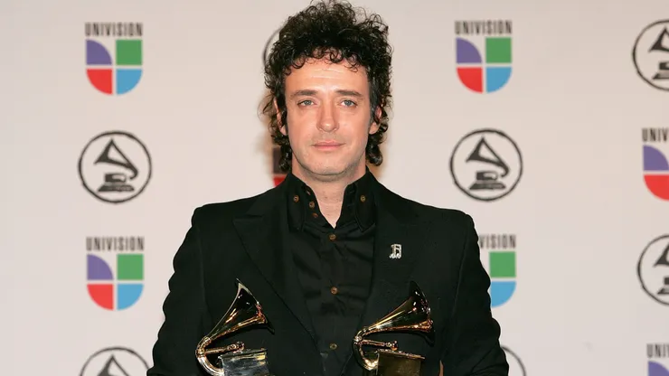 NEW YORK - NOVEMBER 02: Gustavo Cerati poses with his awards for "Best Rock Solo Vocal Album" and "Best Rock Song" in the press room at the 7th Annual Latin Grammy Awards at Madison Square Garden November 2, 2006 in New York City. (Photo by Bryan Bedder/Getty Images)