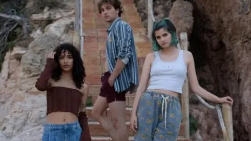 Reparto de ‘A través del mar’ de Netflix