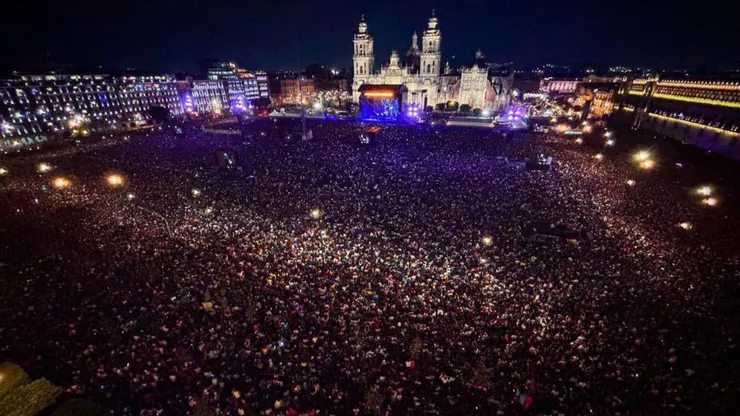 El concierto de los Cadillacs rompió el récord de asistencia al Zócalo.