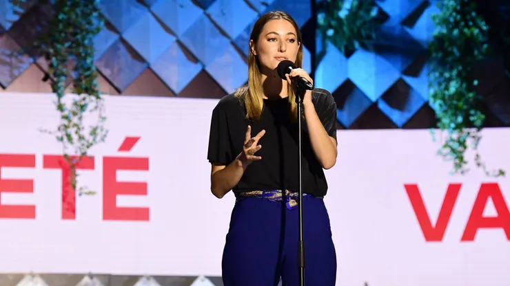 Te contamos quién es Camille Étienne la joven con la que Benjamin Millepied le habría sido infiel a Natalie Portman