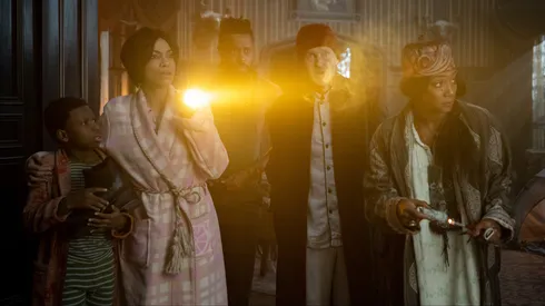 Llega al cine Mansión Embrujada y te contaremos todo lo importante.