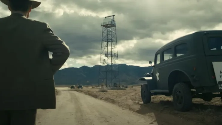 Christopher Nolan ha aconsejado ver Oppenheimer en una pantalla IMAX para disfrutarla como se debe.