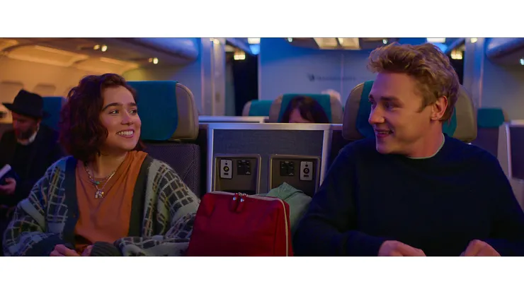 Haley Lu Richardson y Ben Hardy protagonizan la nueva película de Netflix