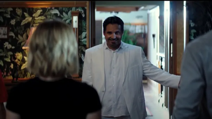Michael Peña brinda una actuación terrorífica en esta cinta.
