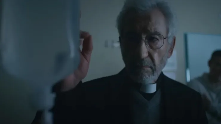 La película de terror española sigue causando pesadillas, pero ahora en streaming.