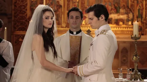 "G.G." - Leighton Meester as Blair Waldorf and Hugo Becker as Louis in GOSSIP GIRL on The CW. Photo: Giovanni Rufino/The CW©2011 The CW Network, LLC. All Rights Reserved.