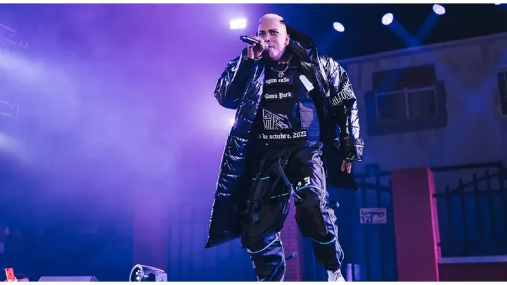Callejero Fino brindará un concierto en el Movistar Arena.