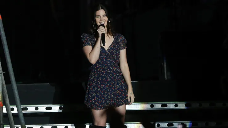 La llegada de Lana del Rey a Madrid ilusiona a todos en las redes sociales