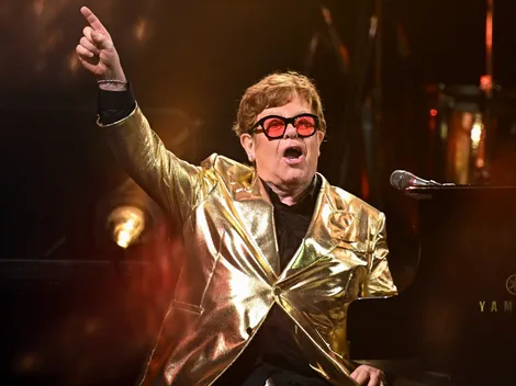 La razón por la que Elton John pasó la noche en un hospital