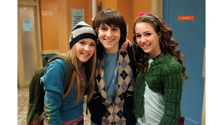 Mitchell Musso junto a Miley Cyrus en Hannah Montana.