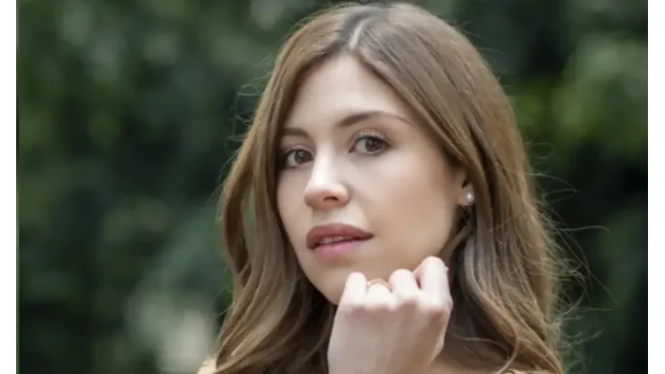 Lisbeth es la secretaria de César Santiago en "Ella soy yo"