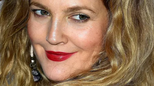 El clip del acosador de Drew Barrymore se volvió viral.
