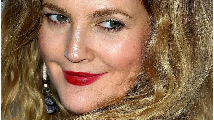 El clip del acosador de Drew Barrymore se volvió viral.