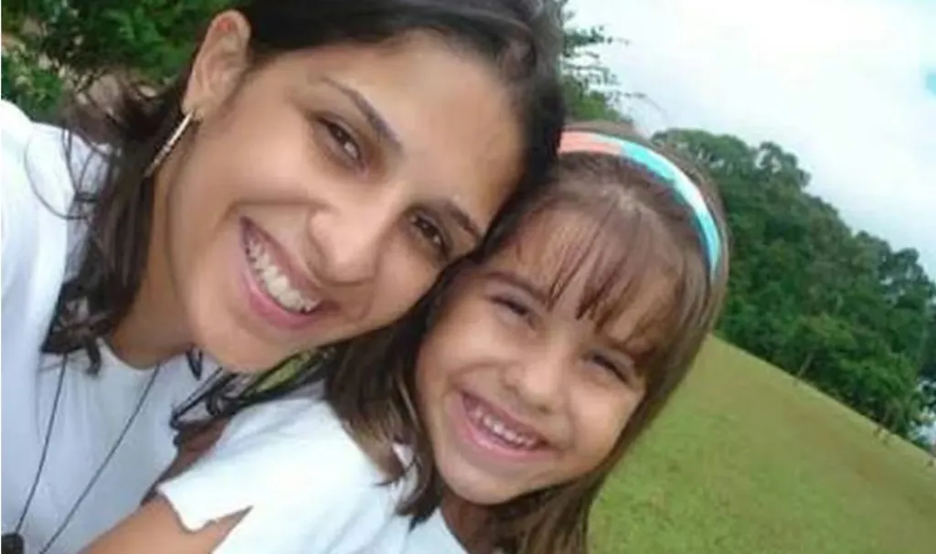 Isabella y su mamá Ana Carolina Oliveira (Especial)