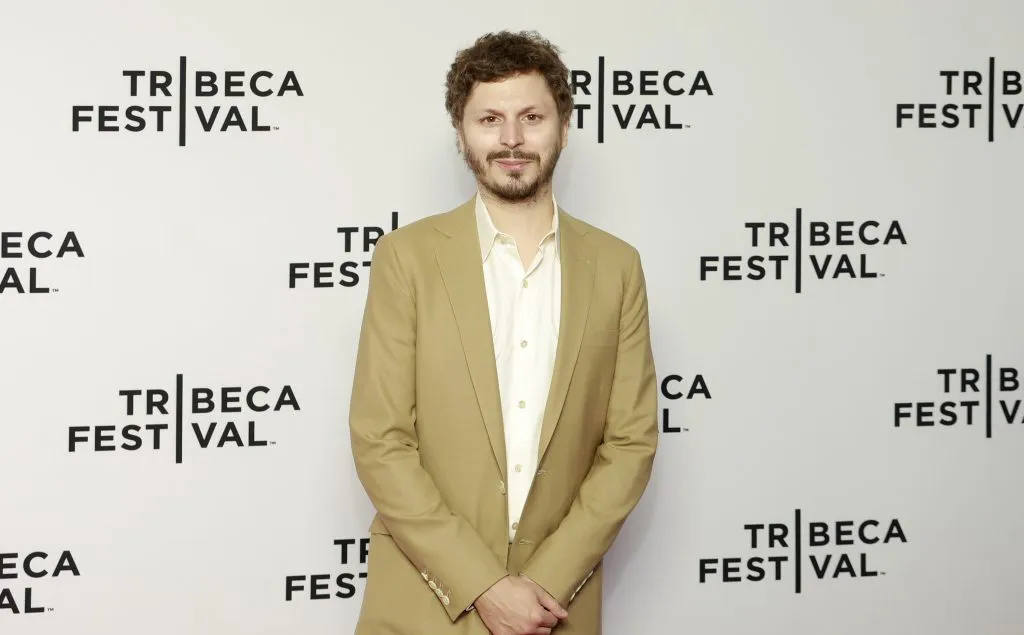 Michael Cera acompaña a Nicolas Cage en Dream Scenario. (IMDb)