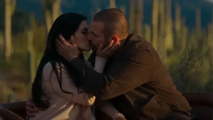 Aurelio Casilla (Rafael Amaya) regresa para mostrar que nada ni nadie puede con él.