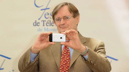 MONTE-CARLO, MÓNACO - 10 DE JUNIO: El actor estadounidense David McCallum asiste a un photocall para la serie de televisión estadounidense "Navy NCIS: Naval Criminal Investigative Service" durante el Festival de Televisión de Montecarlo 2009 celebrado en el Grimaldi Forum el 10 de junio de 2009 en Montecarlo, Mónaco. (Foto de Pascal Le Segretain/Getty Images)