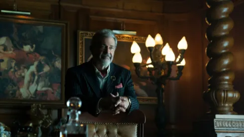 Mel Gibson encarna a un villano temible en esta serie.
