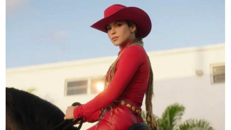 Shakira estrena ‘El Jefe’ con Fuerza Regida