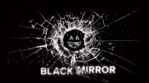 Black Mirror ya tiene seis temporadas en Netflix. Pero si eso no es suficiente, aquí tienes unos cuantos títulos interesantes para revisar.