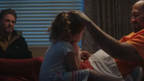 La película es un drama poderoso pero emotivo.