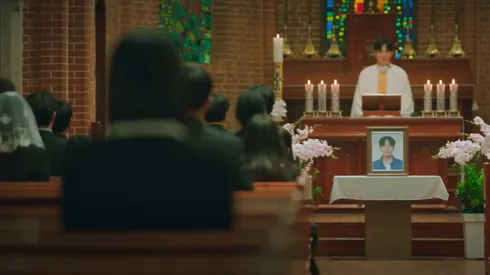 Este k-drama tiene una historia de amor como ninguna otra.