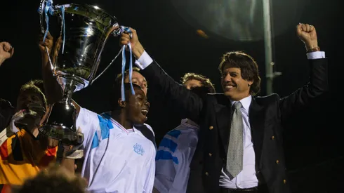 La mini serie está protagonizada por Laurent Lafitte