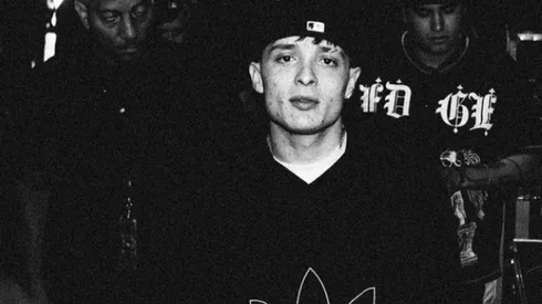 El cantante de corridos tumbados se volvió viral una vez más, luego de recibir la amenaza.