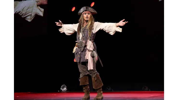 Johnny Depp estaría listo para aparecer en Piratas del Caribe 6, si es que una actriz no se lo impide.