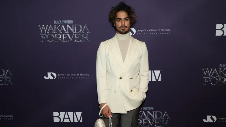 Avan Jogia es uno de los protagonsitas de Choose Love, uno de los estrenos recientes en Netflix