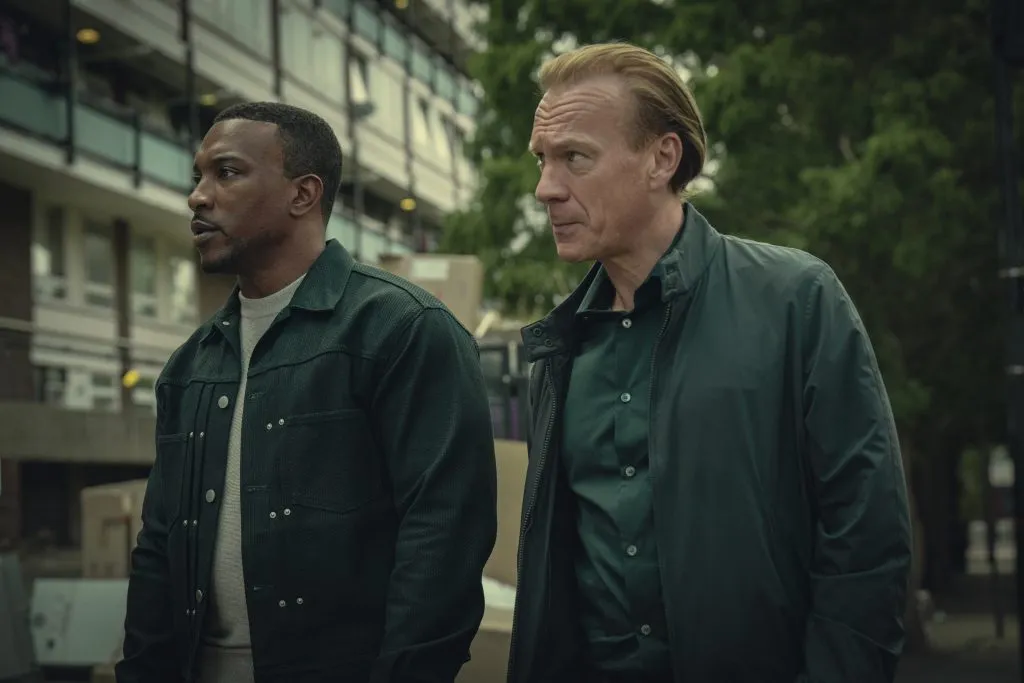 Ashley Walters y Shaun Dingwall en la temporada 3 de Top Boy. (Netflix)