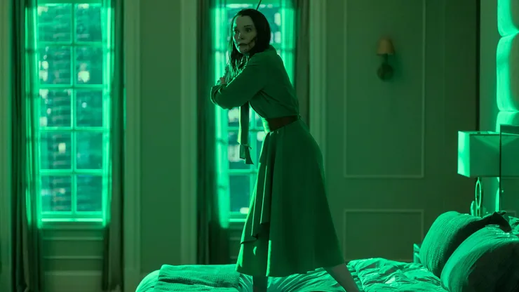 Samantha Sloyan interpreta a Tamerlane Usher la nueva serie de Netflix