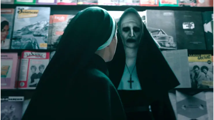 La hermana Irene se encuentra con nuevos problemas con una vieja conocida en La Monja 2.