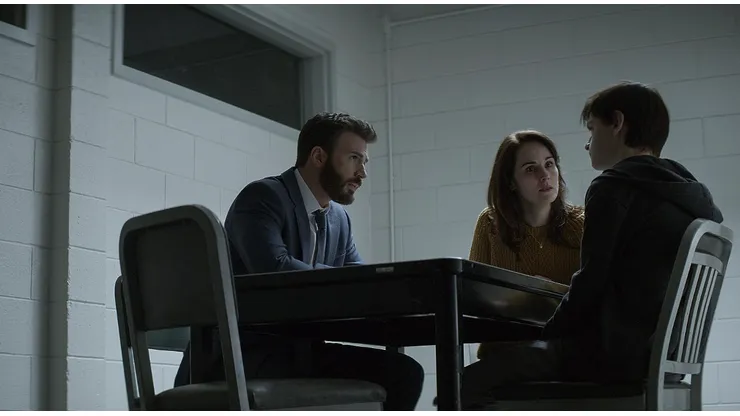 La mini serie está protagonizada por Chris Evans