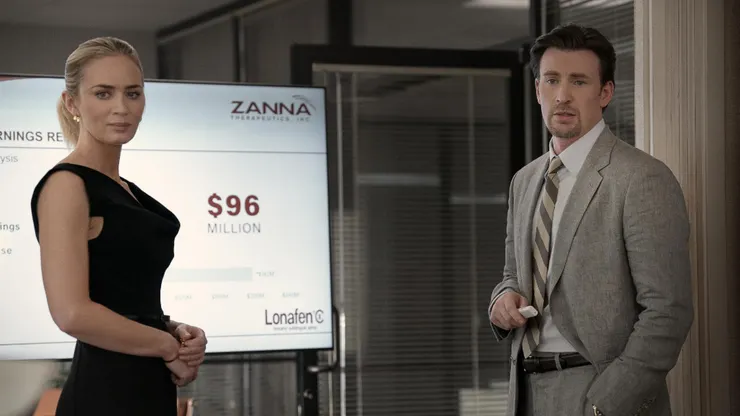 Emily Blunt y Chris Evans en "El Negocio del Dolor".
