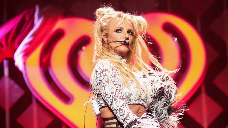 "The Woman in Me" de Britney Spears, uno de los libros más esperados del año.
