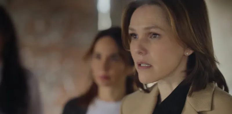 La historia nos ofrece un secreto del pasado que persigue a cuatro amigas. Imagen: Netflix.