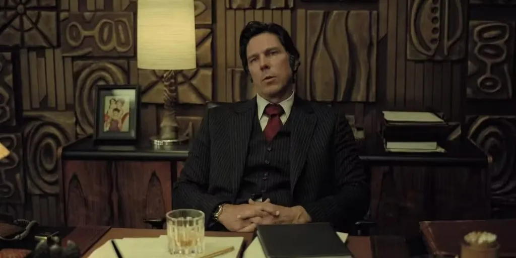 Michael Trucco en La Caída de la Casa Usher.