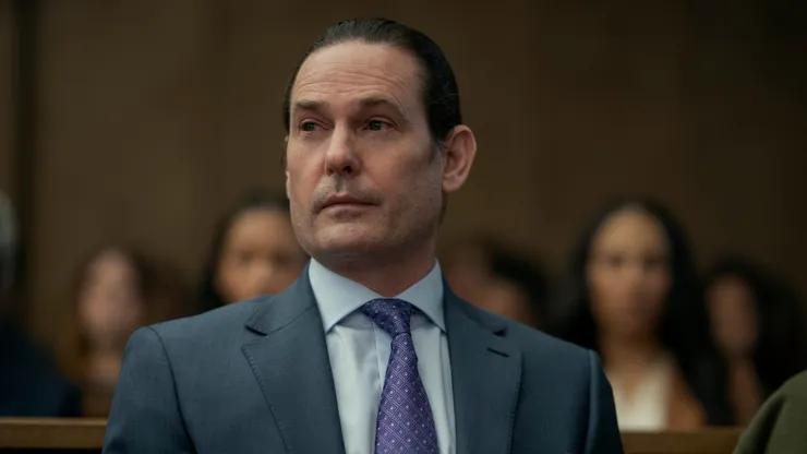 The Fall of the House of Usher: Henry Thomas como Frederick Usher. Crédictos: Ricardo Hubbs/Netflix © 2023