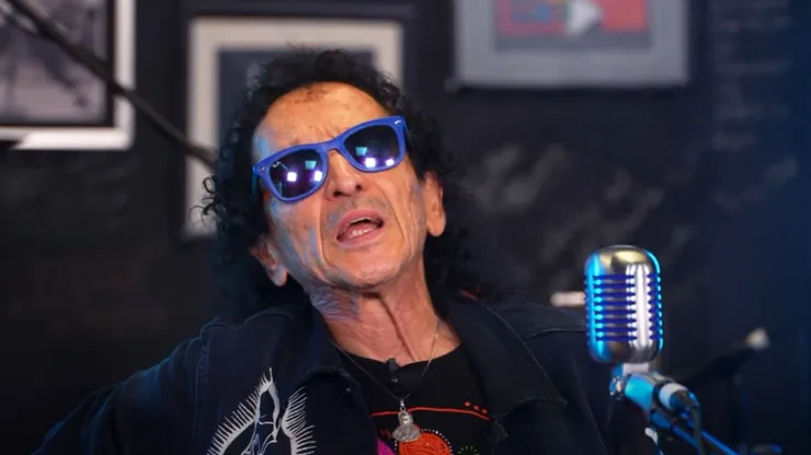 Alex Lora está feliz ya que la ley lo respaldó contra la FMF.