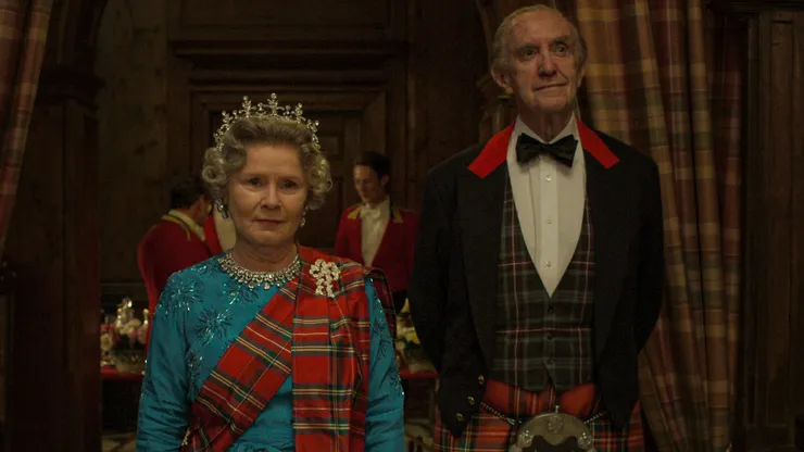 Imelda Stauton vuelve a interpreta a la Reina Isabel para la temporada final de The Crown.
