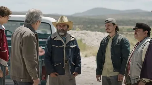 La cinta reúne a un gran elenco que muestra a lo mejor del cine mexicano.