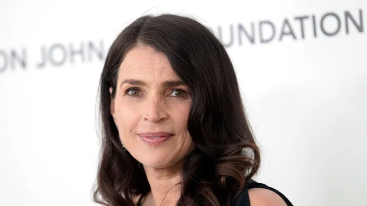 Julia Ormond