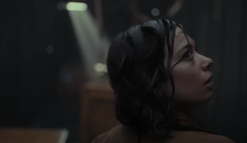 Anna Castillo es la protagonista de Nowhere, cinta que triunfa en Netflix. Imagen: @NetflixEspana.