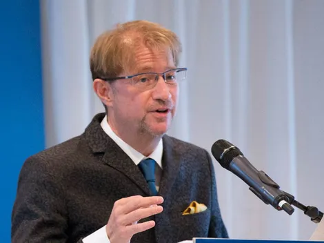 ¿Quién es el exdiplomático Andrés Roemer y por qué fue detenido en Israel?