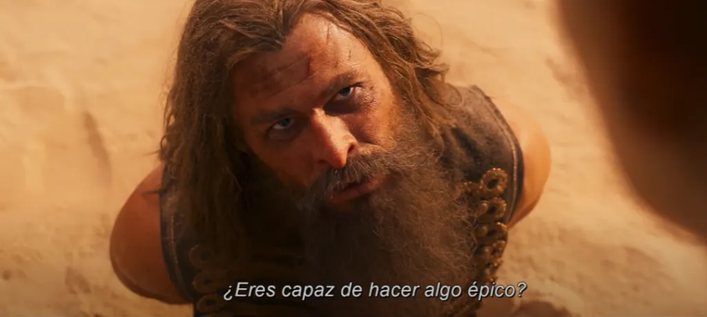 Chris Hemsworth caracterizado como el personaje con el que aparecerá en la cinta. Imagen: Warner Bros. Pictures Latinoamérica.