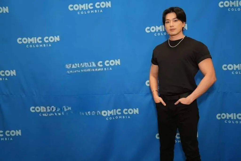 Meme sobre lo sucedido con Mackenyu y sus fans colombianos. Imagen: Cazadores de Bits.